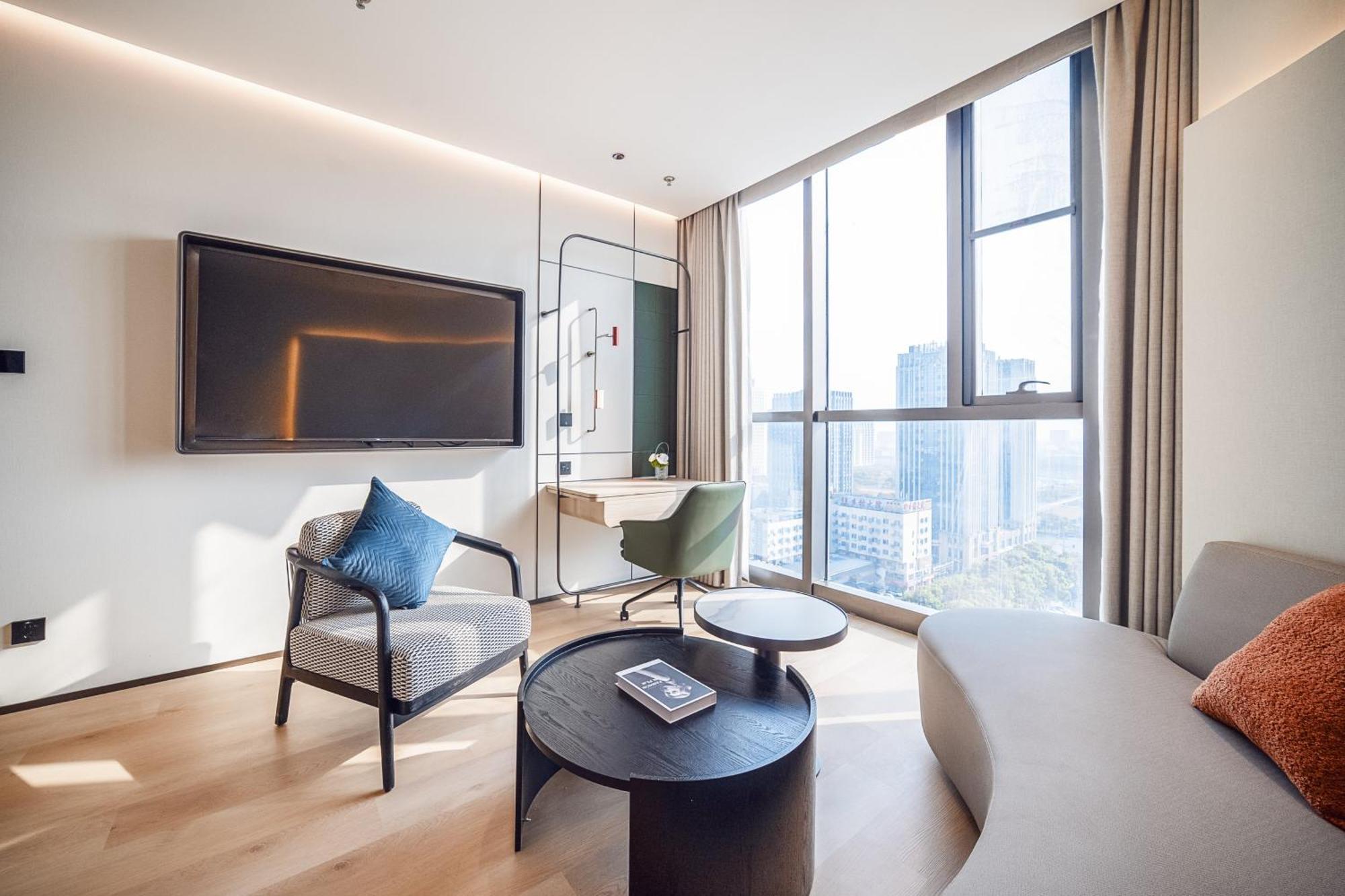 Even Jinqiao By Ihg Hotel 5*
