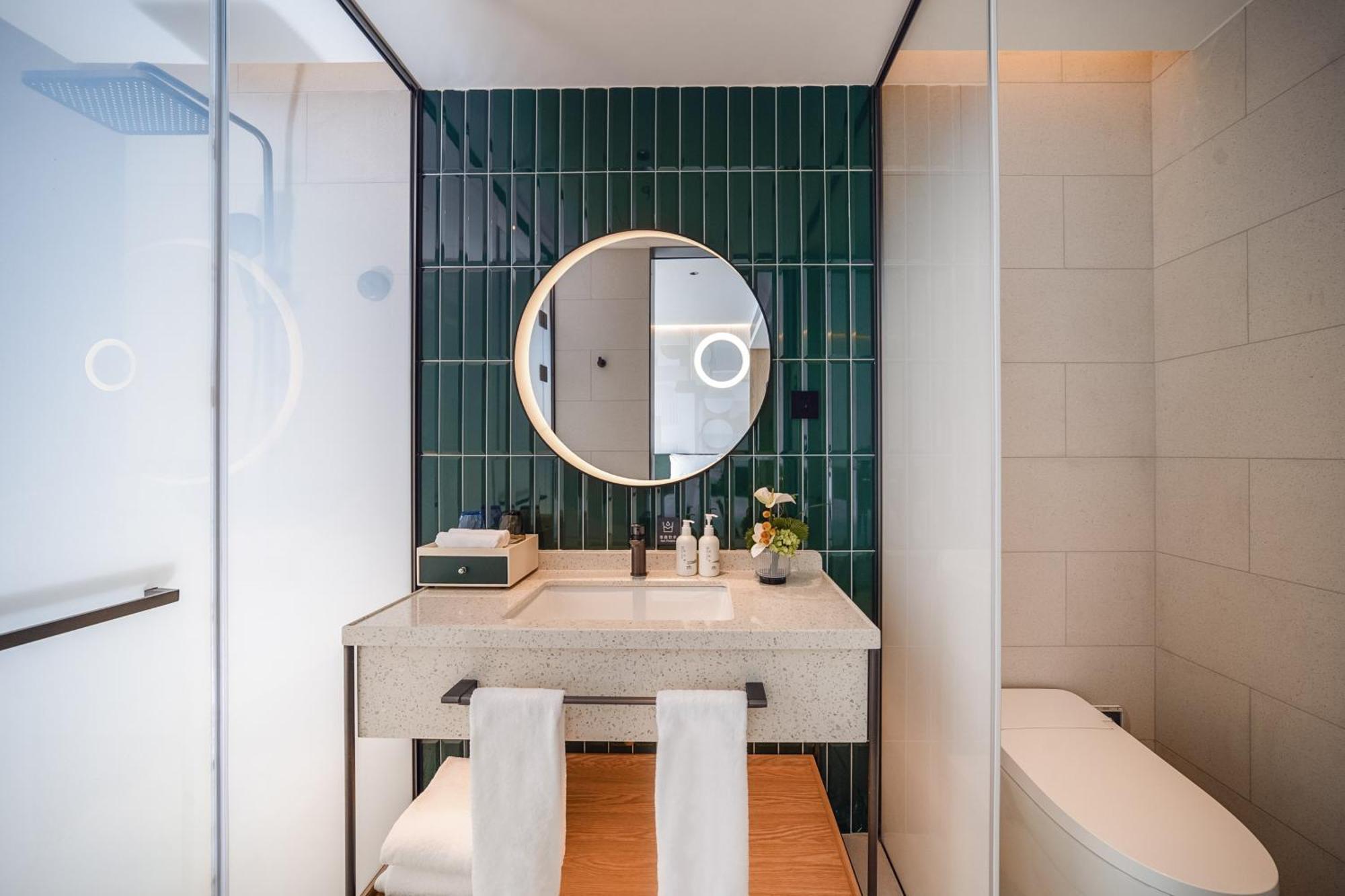 Hotel Even Jinqiao By Ihg 5*