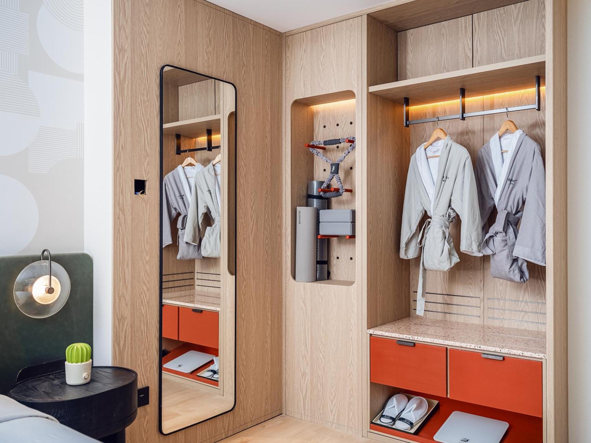 Even Jinqiao By Ihg 5*